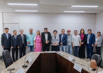 Comitiva de universidade chinesa visita a Paraíba para discutir parceria na área de ensino superior da Saúde