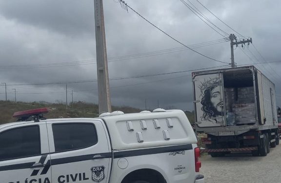 Polícia Civil recupera caminhão com 16 toneladas de carne roubadas em Campina Grande