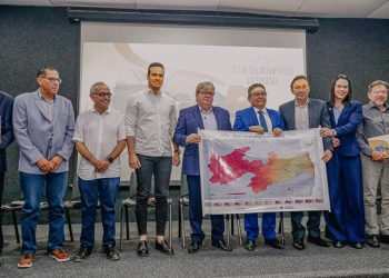 Prefeito destaca avanços climáticos e ambientais de João Pessoa e da Paraíba durante apresentação do Atlas Solarimétrico