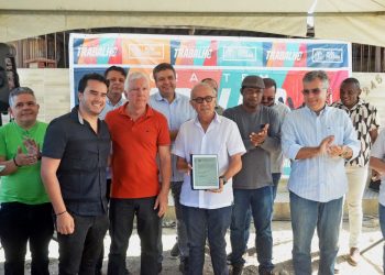 Cícero Lucena autoriza obras de pavimentação em 18 ruas do Muçumagro