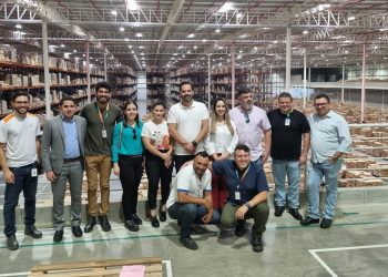Presidente da Amde e secretária de Desenvolvimento Econômico visitam Alpargatas e asseguram fortalecer colaboração entre indústria e Prefeitura