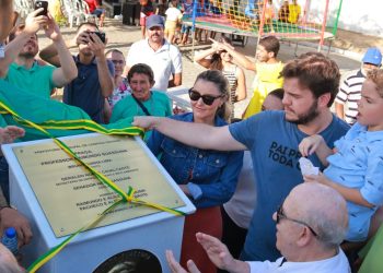 Prefeitura de Campina Grande entrega praça do Conjunto Raymundo Suassuna