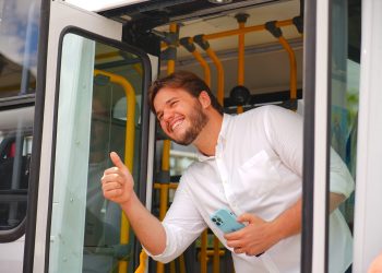 Prefeitura de Campina Grande entrega 10 ônibus novos para o sistema de transporte público do Município