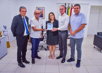 Cícero Lucena sanciona Lei que dá nome de Alexandre Dardenne ao Centro de Atendimento ao Autista