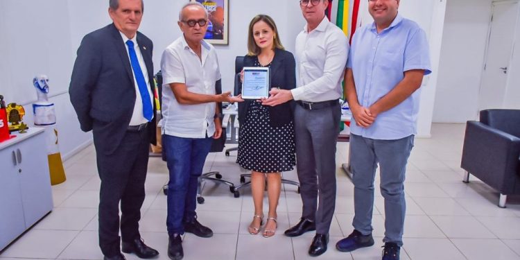 Cícero Lucena sanciona Lei que dá nome de Alexandre Dardenne ao Centro de Atendimento ao Autista