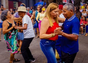 Sabadinho Bom vai ter chorinho com Laídia Evangelista e banda