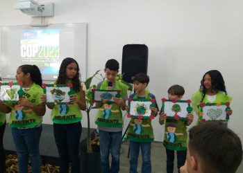 Alunos de escolas municipais participam do programa ‘Jovens Embaixadores pelo Clima’