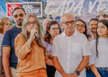 Cícero Lucena entrega a Escola Anísio Teixeira, a 31ª requalificada e modernizada pela gestão municipal