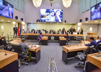 ALPB reúne juristas em sessão especial para discutir reforma do Código Civil Brasileiro