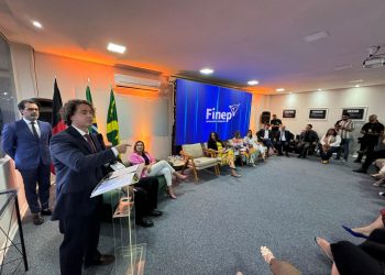 Veneziano recebe Ministra da Ciência, Tecnologia e Inovação e assegura R$ 13 milhões junto à Finep para a reestruturação do PaqTcPB
