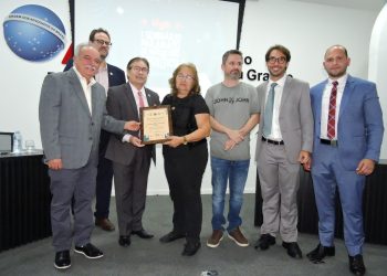 Ex-secretário Legislativo da ALPB Guilherme de Castro é homenageado durante Seminário Paraibano de Marketing Político