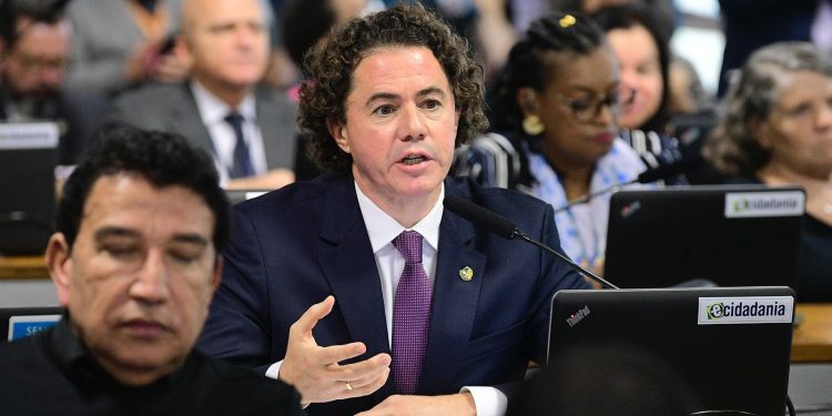 Veneziano tem dez emendas de sua autoria aprovadas pelo relator da Reforma Tributária no Senado