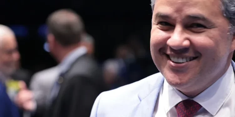 Efraim Filho, relator do “Minha Casa, Minha Vida”, apresenta propostas para aprimorar o programa