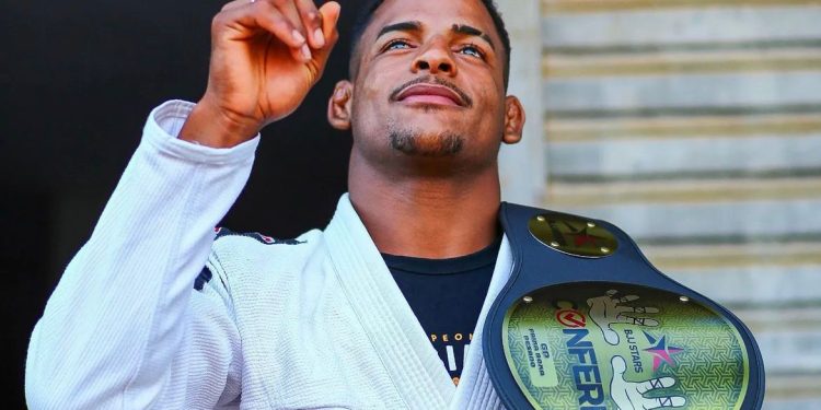 Atleta condense apoiado por programa da prefeitura conquista título Mundial de Jiu-jitsu em Dubai