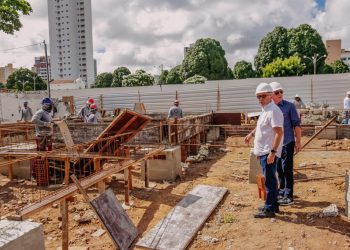 Cícero fiscaliza obras do 1º Hospital Veterinário de João Pessoa e destaca avanço na rede de proteção animal