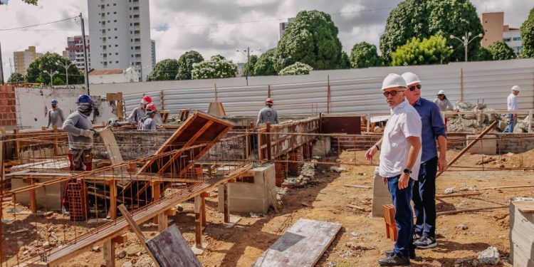 Cícero fiscaliza obras do 1º Hospital Veterinário de João Pessoa e destaca avanço na rede de proteção animal