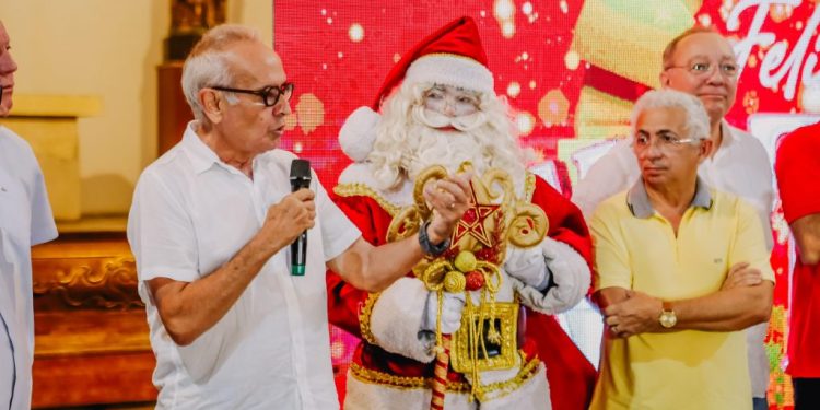 Cícero Lucena lança programação de Natal e Réveillon de João Pessoa