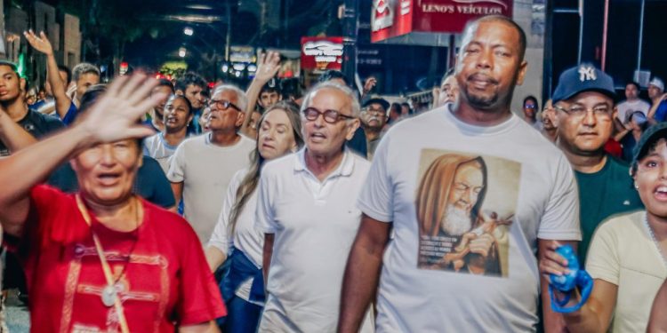 Durante Romaria da Penha, Cícero Lucena diz que evento representa momento de renovação da fé e esperança em dias melhores