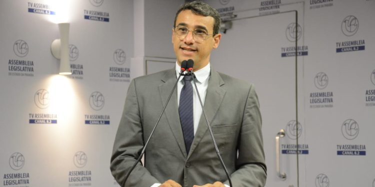 Chió se consolida como único parlamentar da Paraíba a consultar a população sobre como destinar os recursos públicos