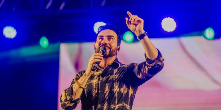 Cícero Lucena anuncia Padre Fábio de Melo na programação de fim de ano de João Pessoa