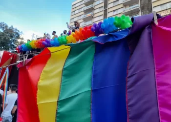 Ministério Público pede que Cícero vete projeto de lei que proíbe crianças em paradas LGBTQIA+