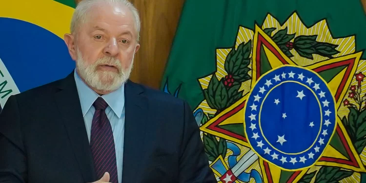 Lula sanciona lei para retomada de mais de 11 mil obras inacabadas