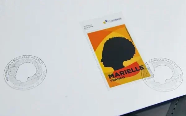 Correios lançam selo postal em homenagem a Marielle Franco