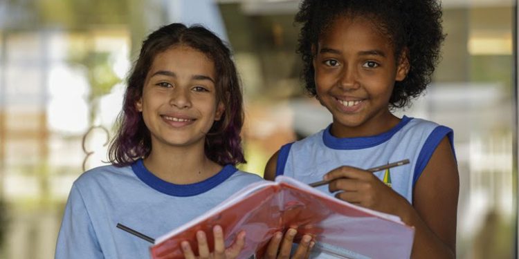 Paraíba tem mais de 17,8 mil matrículas garantidas no programa federal Escola em Tempo Integral