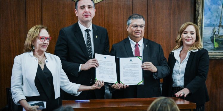 Seis em cada dez mulheres vítimas de violência não fazem registro policial