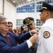 Governador prestigia formatura de oficiais do Corpo de Bombeiros e assina ato de promoção de formandos