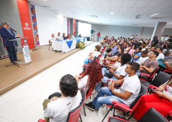 João Azevêdo destaca trabalho da Paraíba para atingir metas de coberturas vacinais em evento da Fiocruz