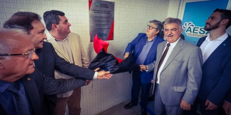 João Azevêdo entrega reforma e ampliação de sede da Aesa e destaca trabalho da Agência na gestão dos recursos hídricos