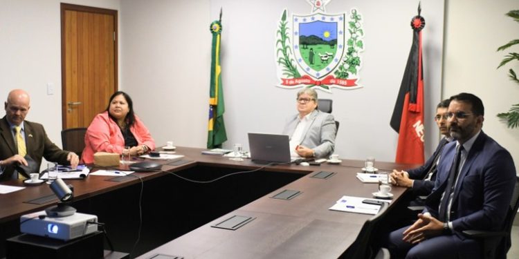 João Azevêdo apresenta potencialidades e destaca oportunidades de investimento à cônsul dos EUA no Nordeste