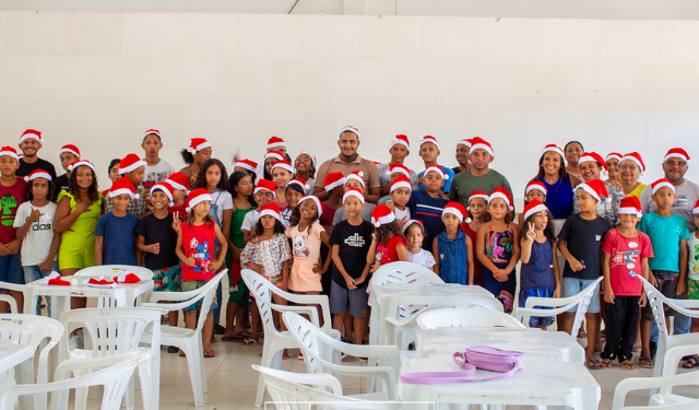 SCFV, em Alhandra, realiza almoço Natalino com crianças e adolescentes usuários que são assistidos pelo serviço