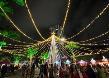 Turistas elogiam edição 2023 do Natal Iluminado de Campina Grande