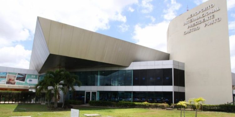 Aeroporto Castro Pinto bate recorde histórico de pousos e decolagens em apenas um dia