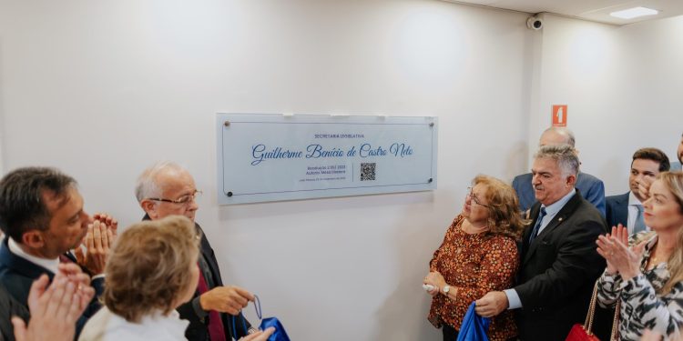 ALPB homenageia “Guilherme Benício de Castro Neto” com a denominação da Secretaria Legislativa da Casa