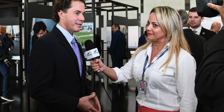 Veneziano consegue liberar no Ministério da Saúde R$ 3 milhões para Campina Grande e R$ 1 milhão para Uiraúna