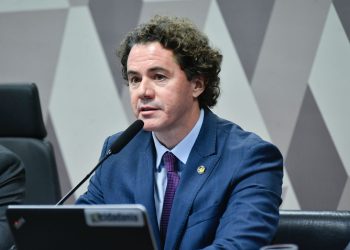Projeto de Veneziano que garante mais segurança ao cidadão que se vacinar em estabelecimentos privados segue para promulgação