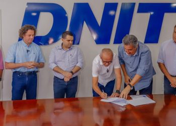 Cícero firma parceria com o Dnit para início das obras na Barreira do Castelo Branco