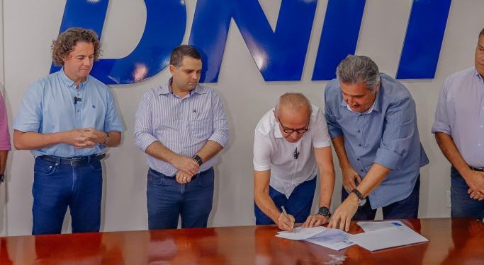 Cícero firma parceria com o Dnit para início das obras na Barreira do Castelo Branco