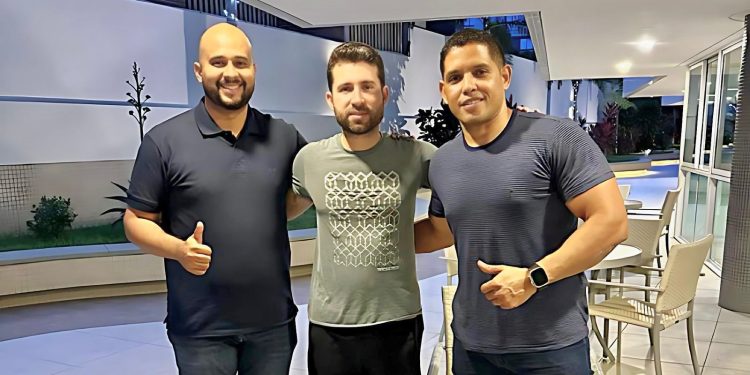 Michel Henrique oficializa apoio a Diego do Kipreço na disputa pela Prefeitura de Bayeux