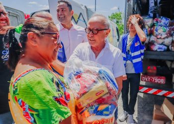 Cícero entrega cestas básicas a mais de 8 mil famílias em ação do programa Procon-JP Solidário e da Sedes