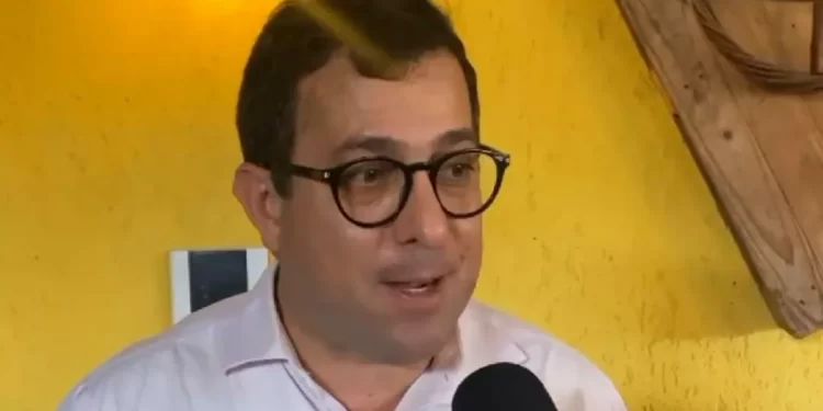 Gervásio avalia estratégia de Romero para se valorizar nas disputas eleitorais: “Esse movimento é manjado”