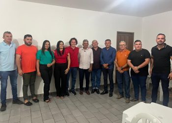Veneziano participa de festa de emancipação de Frei Martinho, assegura recursos para a cidade e prefeito destaca: “O povo vai saber agradecer”
