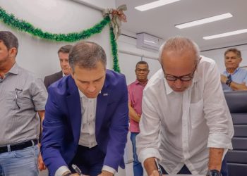 Cícero Lucena assina contrato para operação de crédito que vai viabilizar 500 novas ruas pavimentadas em João Pessoa
