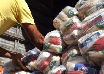 Prefeitura de Cajazeiras vai distribuir 3 mil cestas básicas para famílias em vulnerabilidade social