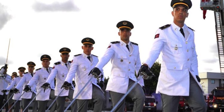 Polícia Militar forma novos aspirantes para reforçar a segurança pública na Paraíba
