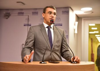 Chió propõe a criação de pacto para agilizar a aquisição de remédios para tratamento de câncer