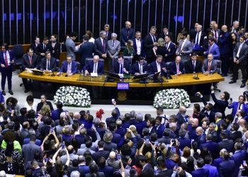 Congresso Nacional promulga emenda constitucional da reforma tributária